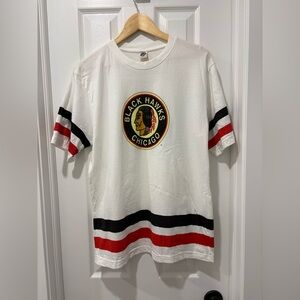 Chicago Blackhawks White T-Shirt men’s size medium bud light nhl hockey